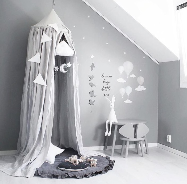 Grå sengehimmel af linned til børneværelset med lyskæde, Cotton&Sweets - Billede 3