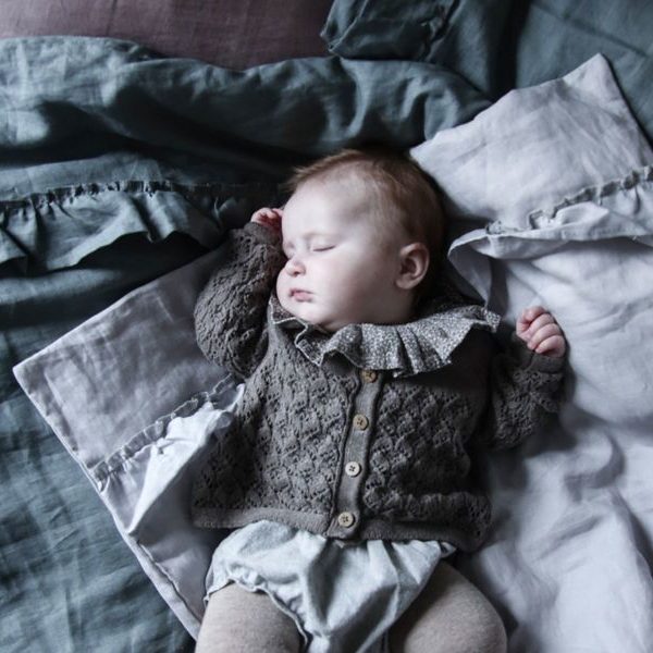 Ng Baby Lagen af linned med FLÆSE, Lysegrå