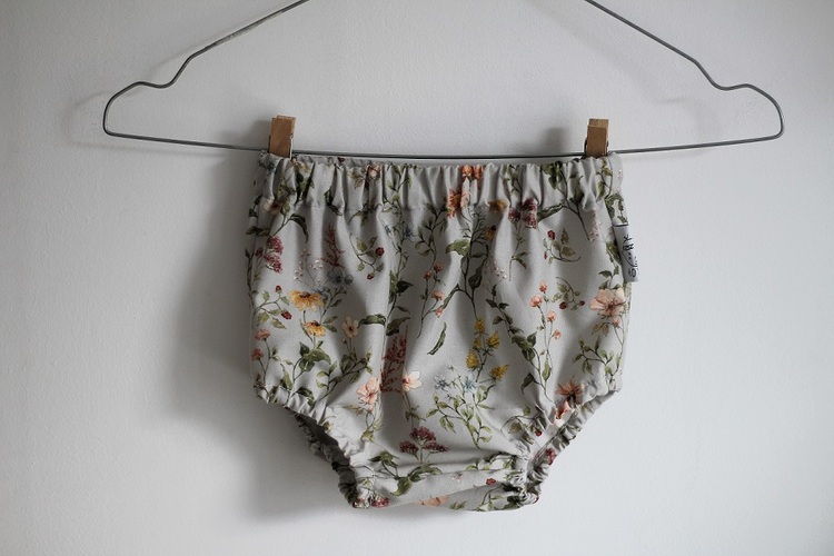 Bloomers lysegrå blomster