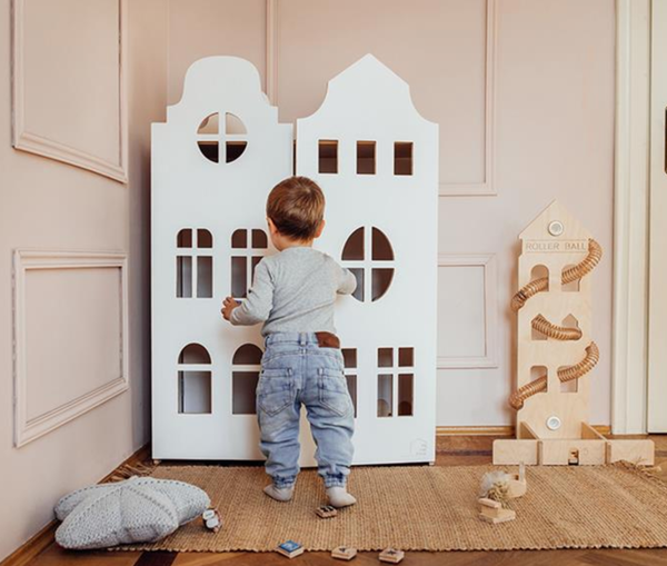 Mini Garderobe, Mini garderobe hus