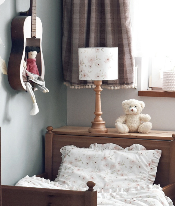 Lamps&Company, Bordlampe til børneværelset, blossom/træ fløjl
