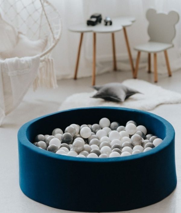 Mørkeblåt boldbassin BASIC, 90x30 med bolde (hvid, pearl, grå, sølv)