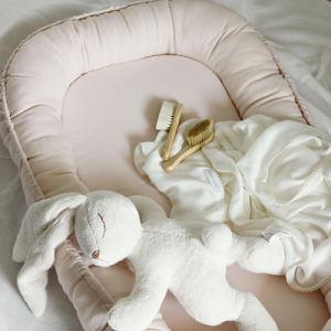 Cotton & Sweets, pudderrosa klassisk babynest i 100 % linned