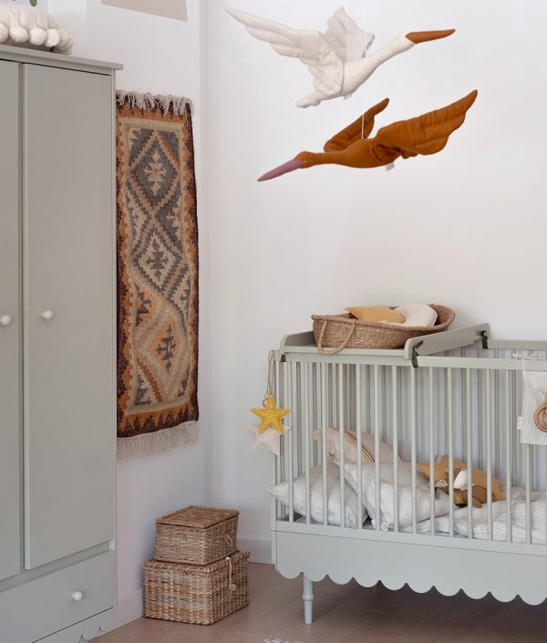 Hvid stork af linned, vægdekoration