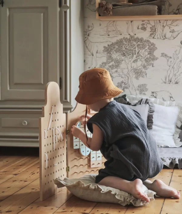 Afskærmer, Educational Screen