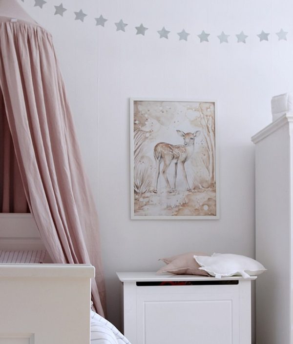 Pudderrosa sengehimmel af linned til børneværelset med lyskæde, Cotton & Sweets