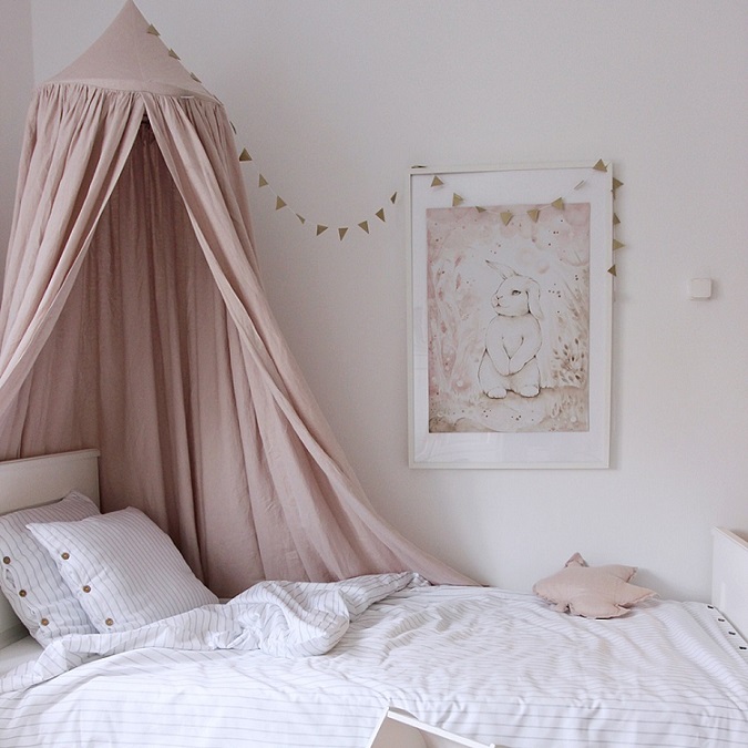 Pudderrosa sengehimmel af linned til børneværelset med lyskæde, Cotton & Sweets - Billede 8