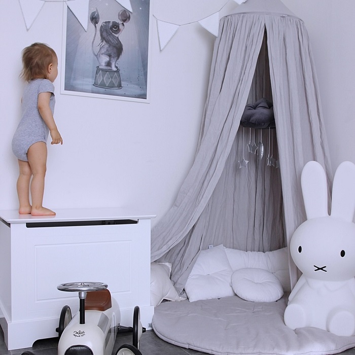 Grå sengehimmel af linned til børneværelset med lyskæde, Cotton&Sweets - Billede 8