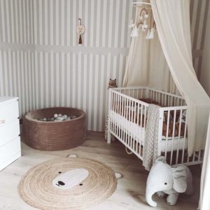 Dekornik, tapet Rustik beige