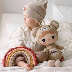 Beige teddybjørn, stor dukke med navn