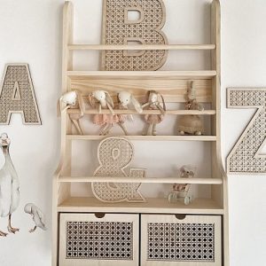 Boho bogreol med to skuffer i rattan