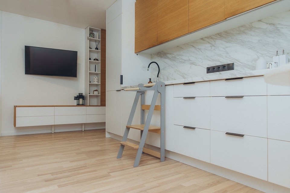 Duck Woodworks, Foldbar hjælpe-skammel, grå/natur - Billede 4