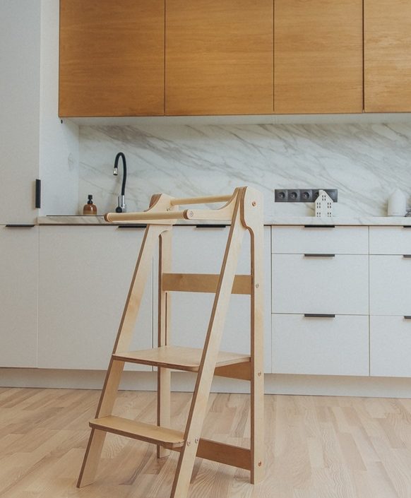 Duck Woodworks, Foldbar hjælpe taburet, natur