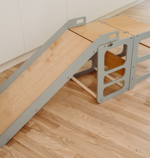Duck Woodworks, Byggbar køkkenskammel med rutsjebane, grå/natur