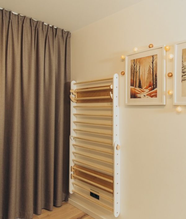 Duck Woodworks, Klatretrekant ribbestige, hvid/natur
