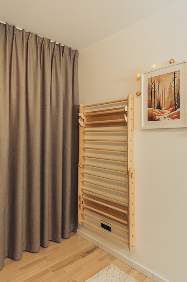 Duck Woodworks, Klatretrekant ribbestol, natur