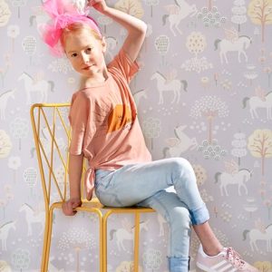 Majvillan, tapet til børneværelset True unicorns, lilla