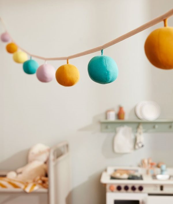 Kid`s Concept, vimpel med pompom, lilla multi