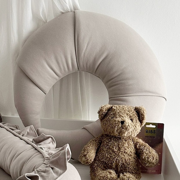 Cotton & Sweets, amningspude Croissant, mørkbeige - Billede 2