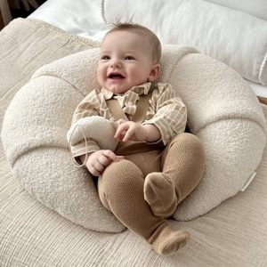 Cotton & Sweets, amningspude boucle Croissant, vanilje