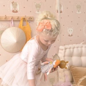 Majvillan, tapet til børneværelset Hearts, dusty warm pink