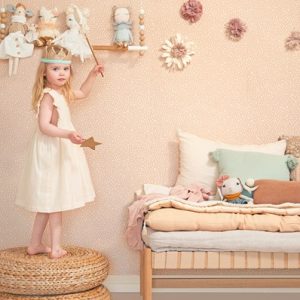 Majvillan, tapet til børneværelset Dots, soft pink