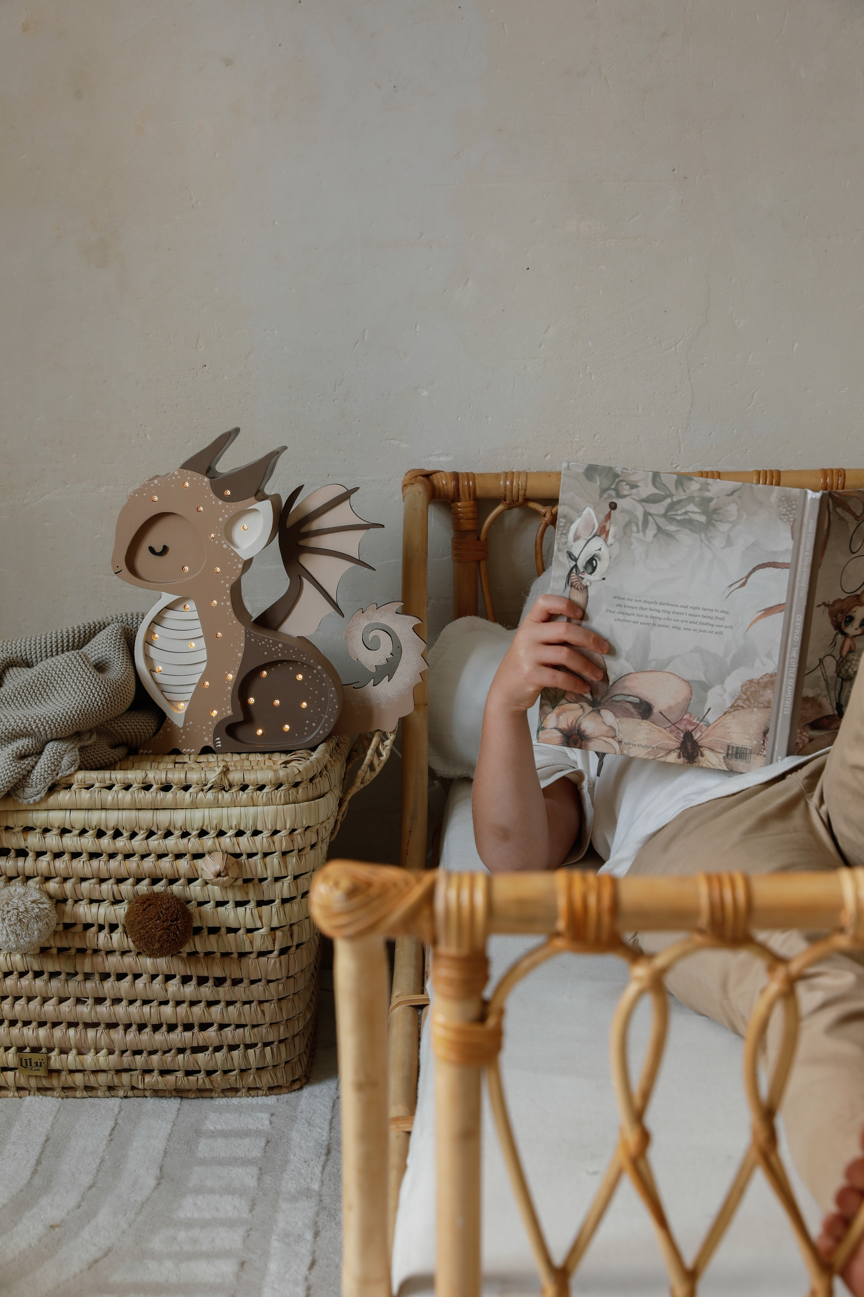 Little Lights, Natlampe til børneværelset, Dragon Lamp, Tiramissu Brown - Billede 4